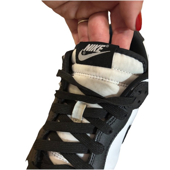 Nike Panda Dunk Low Top Size 10.5 Mens Black And White - Picture 3 of 11